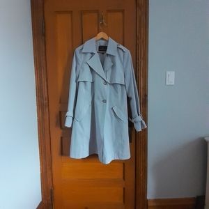 Awesome London Fog Raincoat ☔️